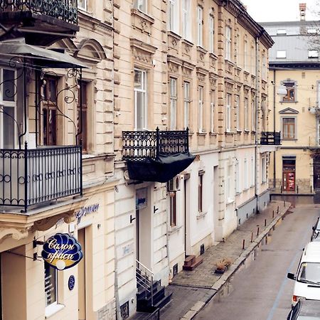 Apartments Near Potocki Palace Liov Exterior foto